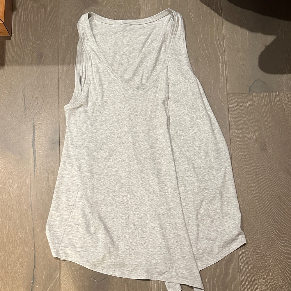 Lululemon Gray Sleeveless Women's Tank